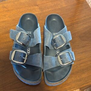 Birkenstock big buckle Sandals in blue
